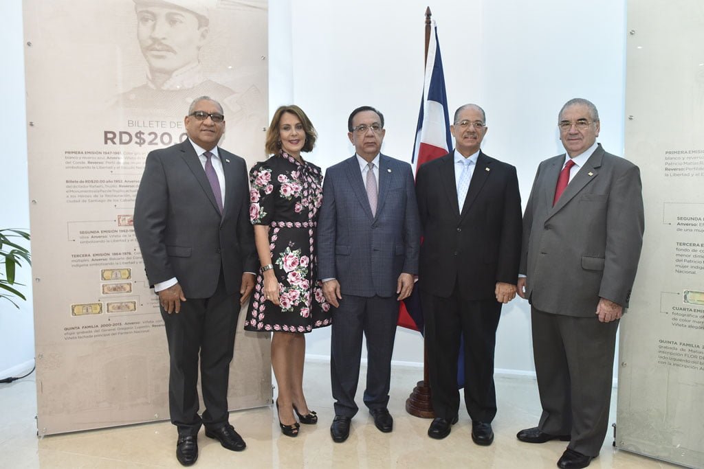 El Banco Central abre la exposición “Evolución del billete dominicano 1947 – 2017”