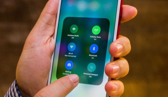 Apple pide disculpas por escuchar las conversaciones de Siri