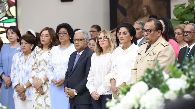 Despacho Primera Dama celebr贸 19 aniversario; C谩ndida Montilla de Medina destaca acciones en favor de ni帽os, mujeres, familias e inclusi贸n