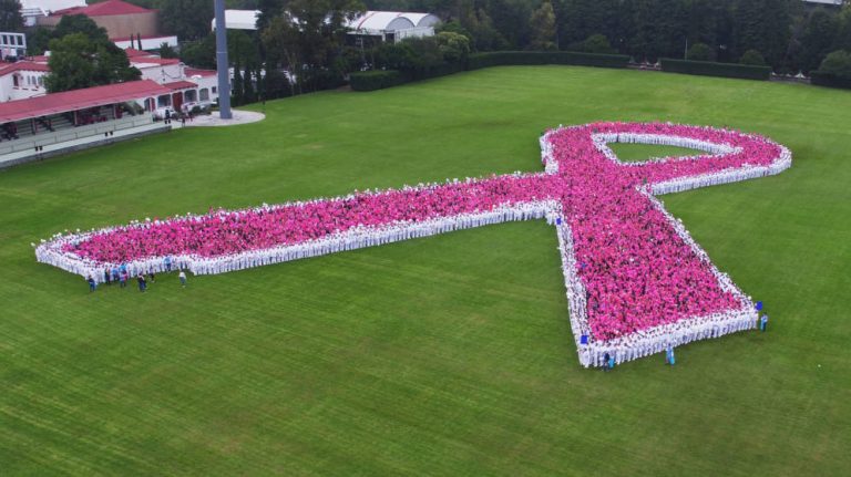 ¿Por qué se utiliza un lazo rosa cada 19 de octubre, Día contra el Cáncer de Mama?