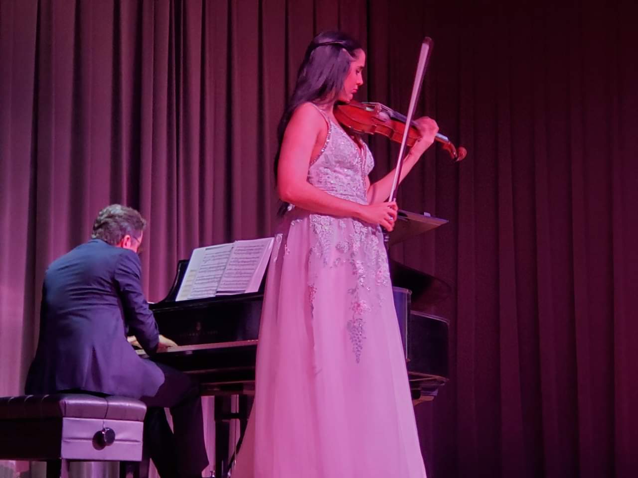Violinista dominicana Aisha ofrece concierto e imparte clínica en Chicago