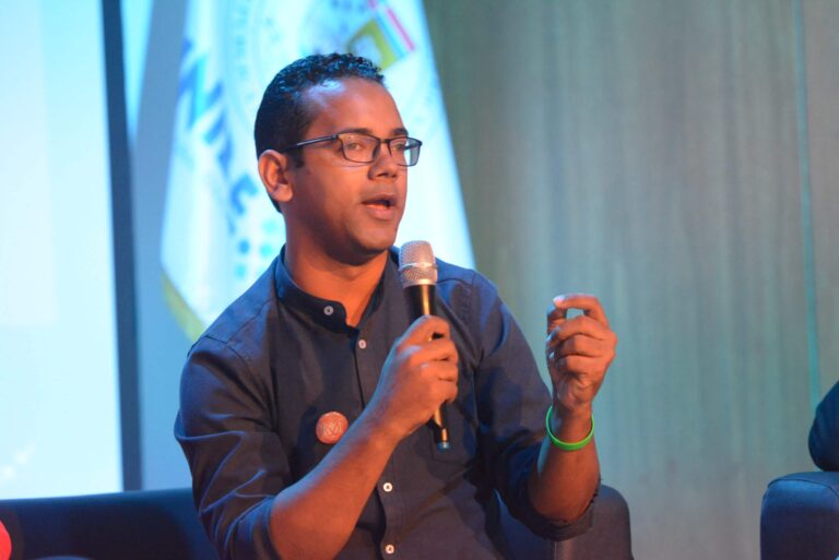 Jhonatan Liriano exhorta a jóvenes no dejar la política a narcos, lavadores y herederos de las élites