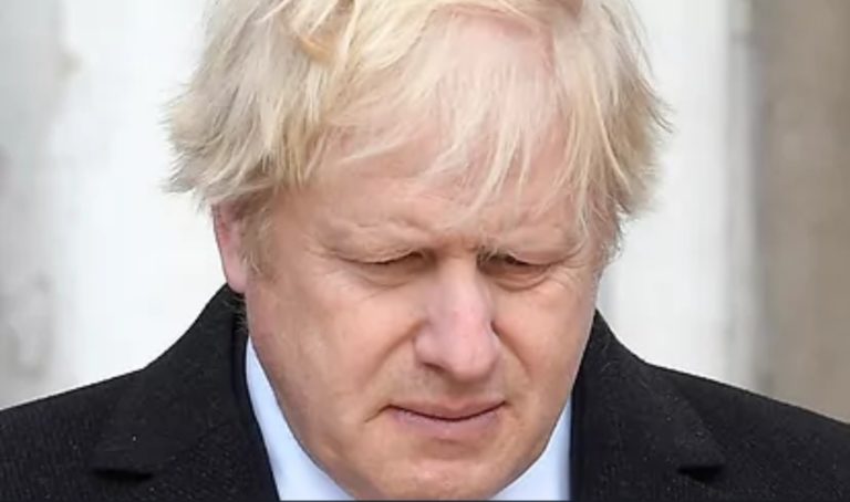 Londres culpa de la violencia en Reino Unido a los europeos y endurecerá su entrada