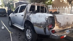 Incendian camioneta de candidato a senador del PLD por San José de Ocoa