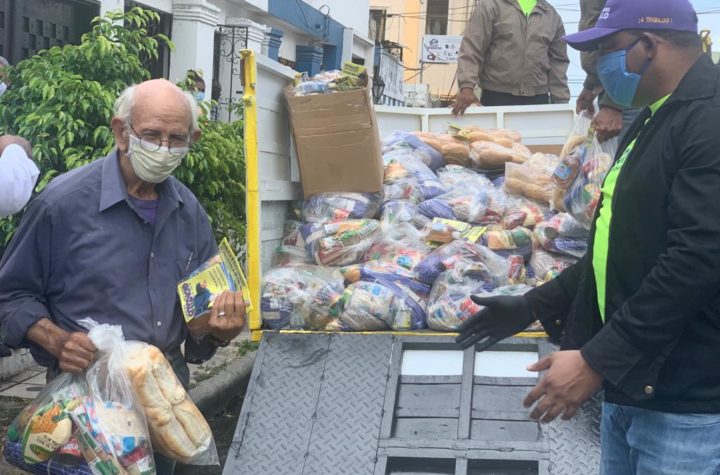 “Solidaridad con Gonzalo” llega a La Romana; 175 raciones alimenticias y kits de salud