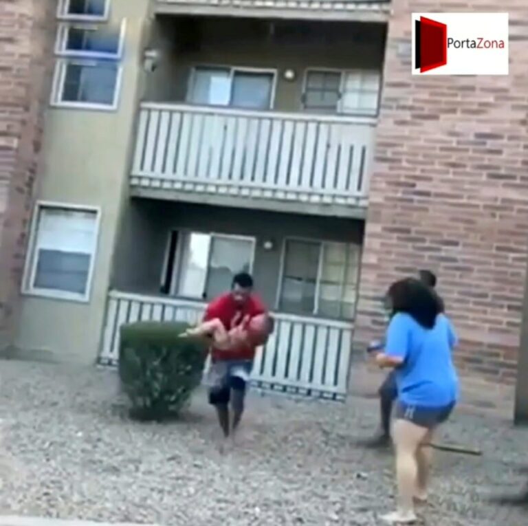 Marine atrapa a niño de 3 años, arrojado por su madre de un edificio en llamas