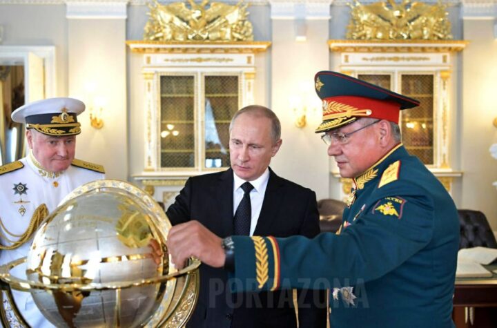 Putin dice que Rusia reforzará su Armada con novísimas armas hipersónicas