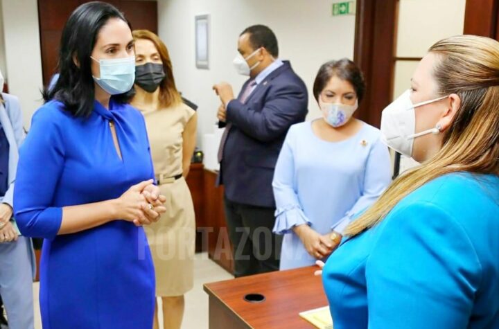 Raquel Arbaje anunció que empleados del Despacho de la Primera Dama serán reubicados