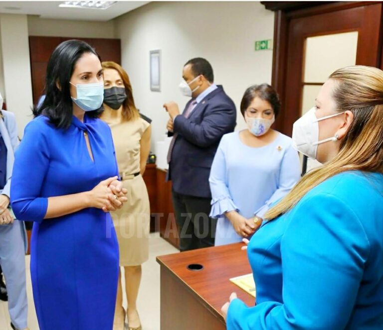 Raquel Arbaje anunció que empleados del Despacho de la Primera Dama serán reubicados