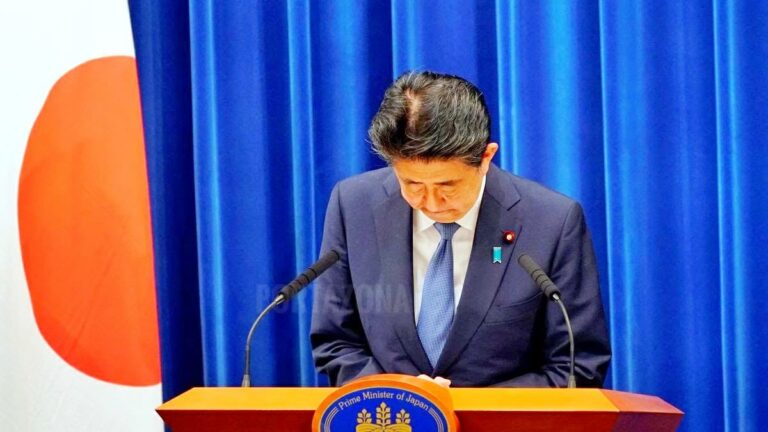 Shinzo Abe renuncia por problemas de salud y cierra el mandato más prolongado en Japón