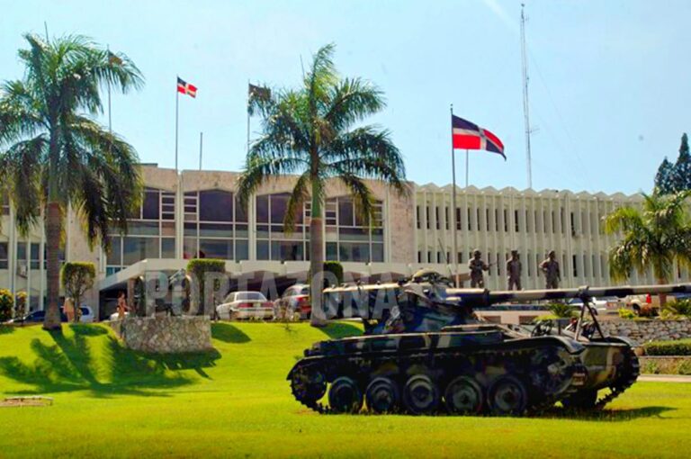 Cúpula militar presenta rendición de cuentas