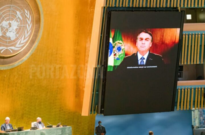 Bolsonaro denuncia en la ONU "brutal campaña" contra su política ambiental
