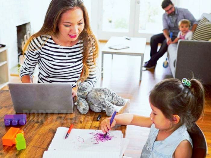 Italia concederá permisos y teletrabajo a los padres de niños en cuarentena