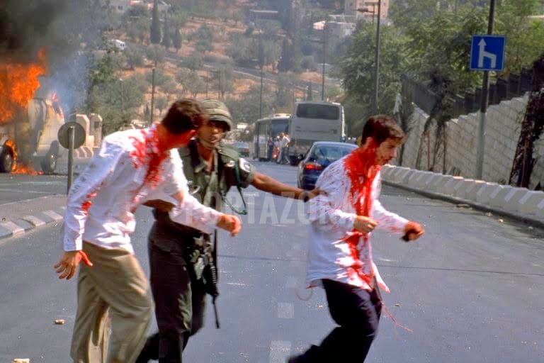 20 años de la rebelión que elevó aún más el muro entre palestinos e israelíes