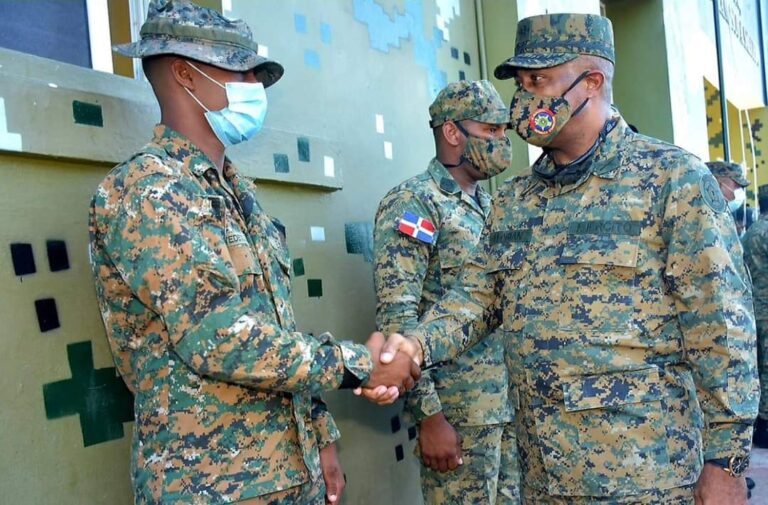 Comandante General del Ejército supervisa frontera y listeza de soldados.