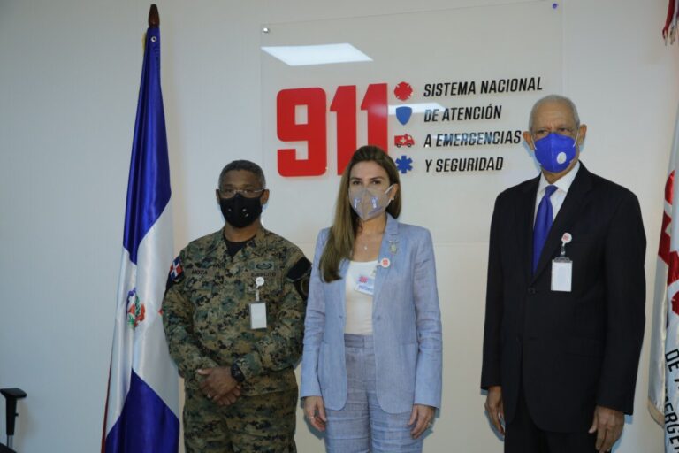 La alcaldesa del Distrito Nacional visita las instalaciones del Sistema 9-1-1