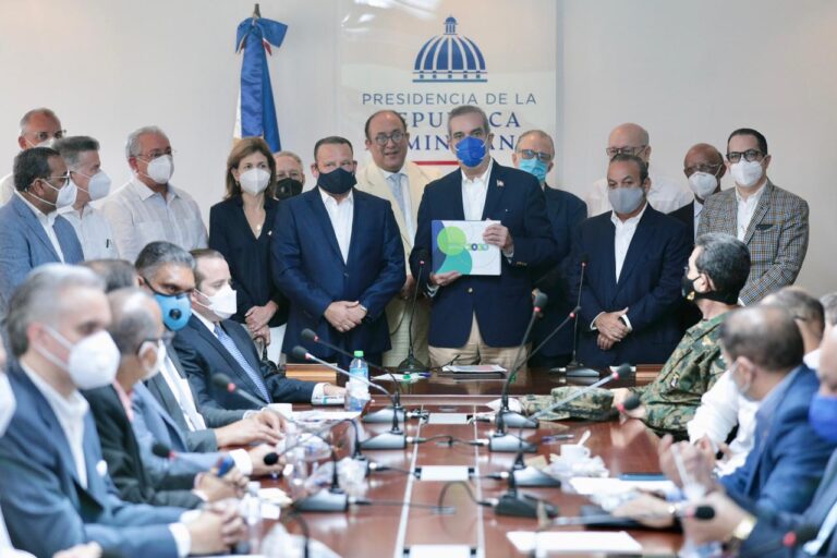 Primer Consejo de Gobierno Ministros Rinden Informes