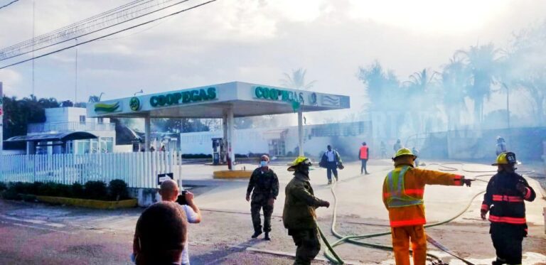 Muere niña herida en incendio en planta de gas de Santiago y aumentan a diez los fallecidos