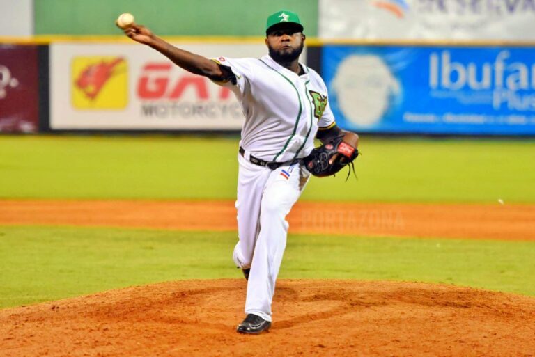 Detienen al pelotero Wirfin Obispo en medio de un incidente tras violar el toque de queda