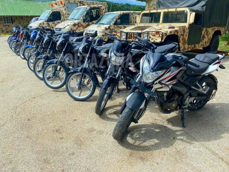 CESFRONT recupera 15 motocicletas robadas que trataron de sacar por la frontera