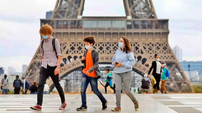 Francia fija en el 20 de enero el final de las restricciones «si hay mejoras»