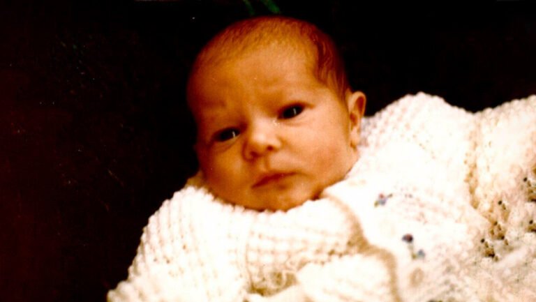 «Mi padre apropiador pagó 3.000 dólares por mí»: Revelan una red argentina de tráfico de bebés que operó durante al menos 26 años