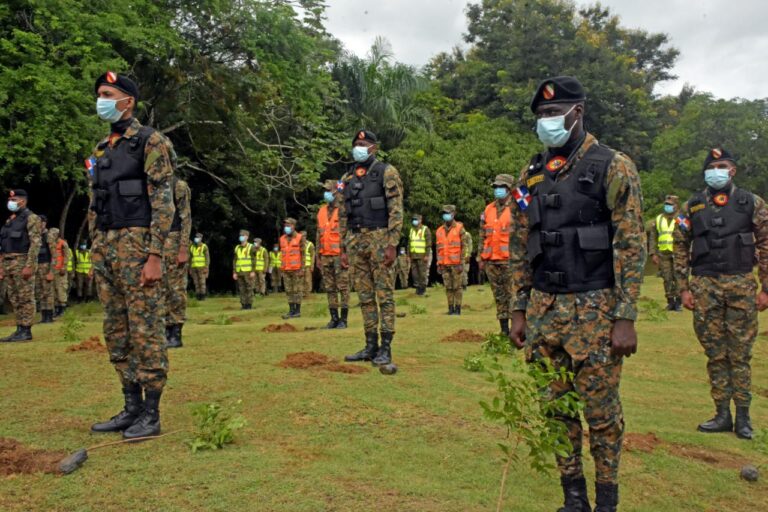 Ejército realiza Jornada de Reforestación en diferentes puntos del país