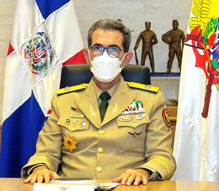 General Carlos Luciano Díaz Morfa, resultó negativo al COVID -19