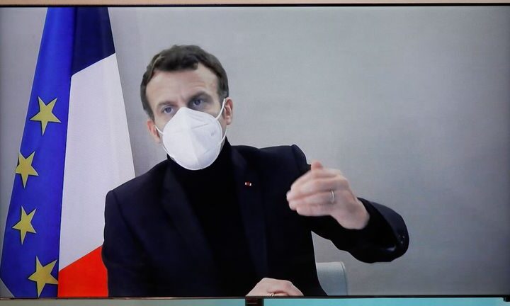 Macron pone fin a su cuarentena por COVID-19
