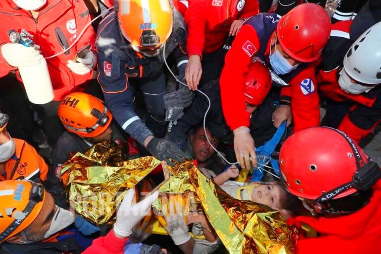 Rescatan viva a una niña de 5 años bajo los escombros en Guinea Ecuatorial