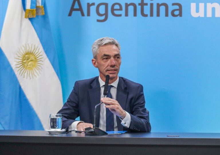 Muere el ministro de Transporte de Argentina en un accidente de tráfico