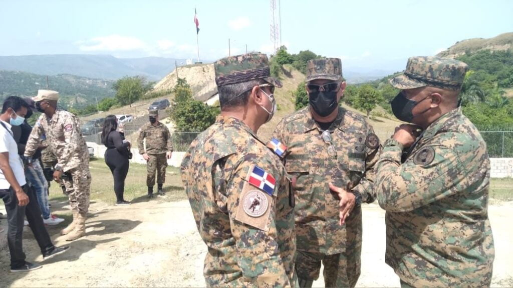 Comandante General del Ejército continúa supervisando frontera dominico-haitiana