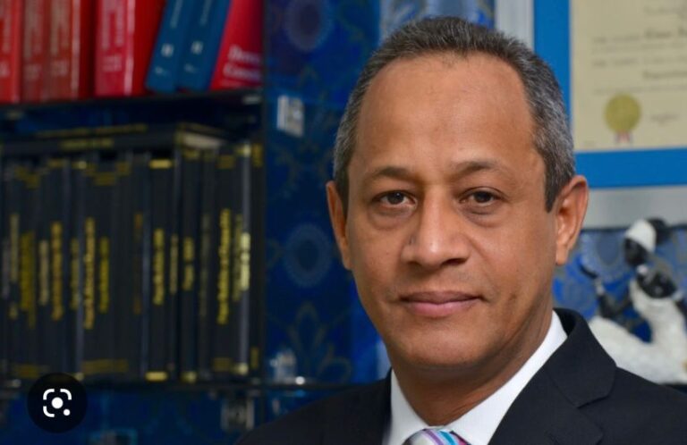 Amadeo Peralta: “José Vila no violó ninguna ley cuando se refirió a la corrupción en la Policía”