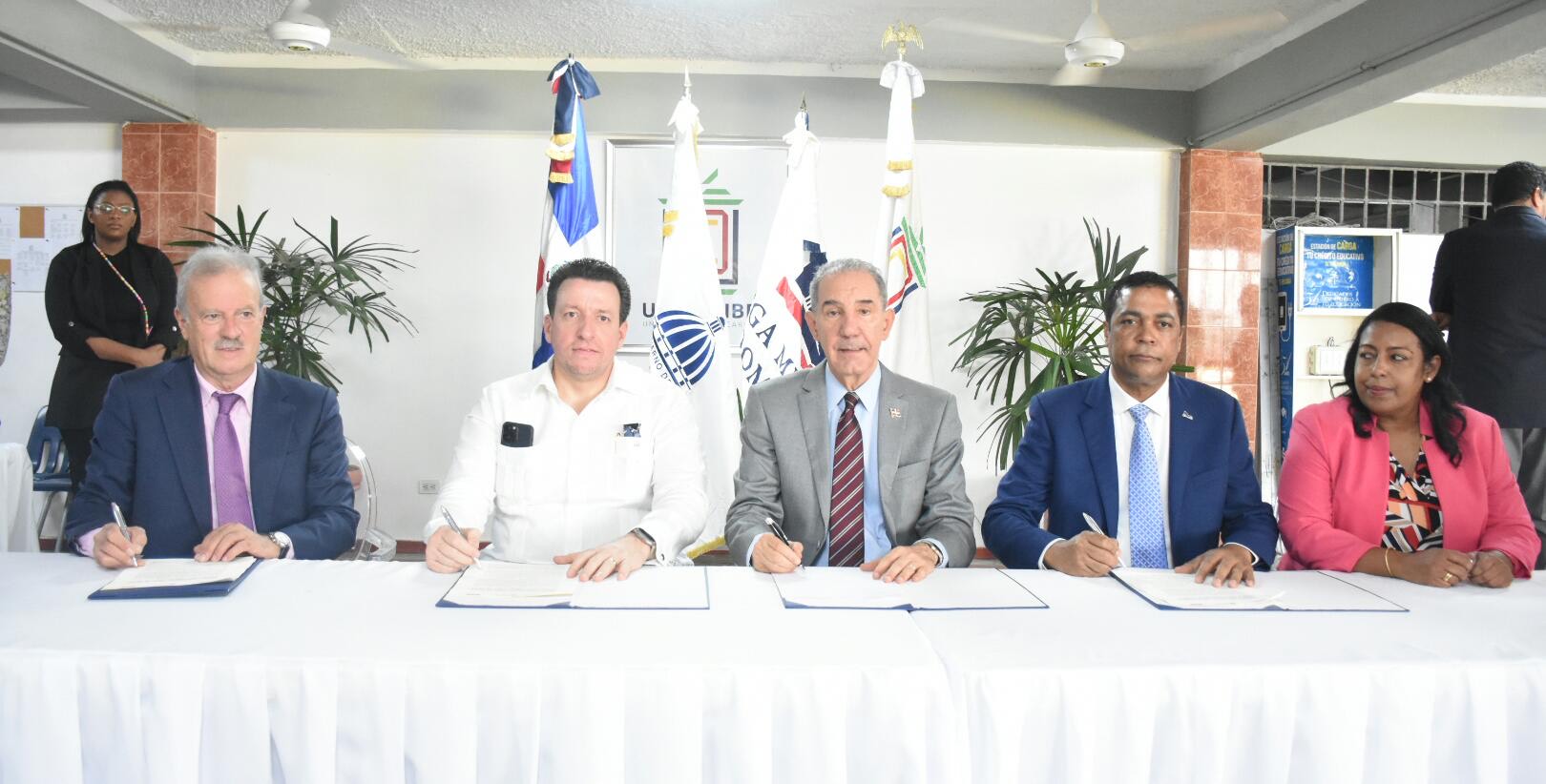 04ebcf2b-c716-4bd2-97ab-eae7aaee414a