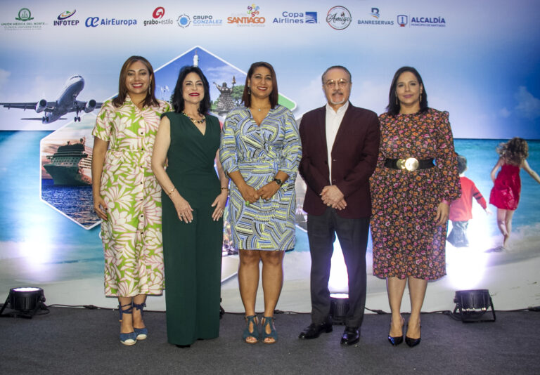 Adompretur analiza los retos y avances del turismo de salud en “ExpoTurismo Santiago 2024”