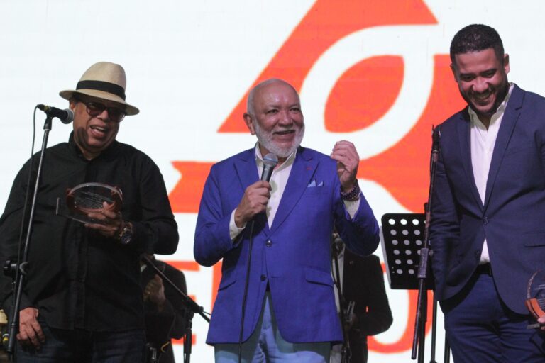 “Merengueros” Ruby Pérez y Sergio Vargas, con sus Invitados Llenan Expectativas