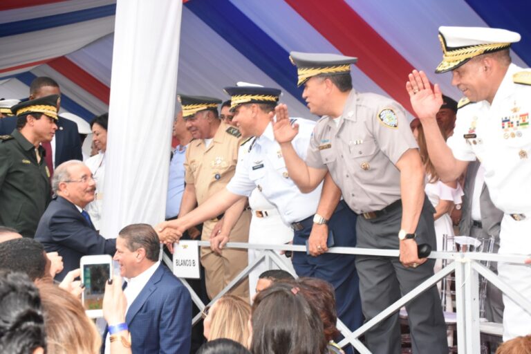 FARD participa en Santiago en el magno desfile Cívico-Militar de la Batalla del 30 de Marzo