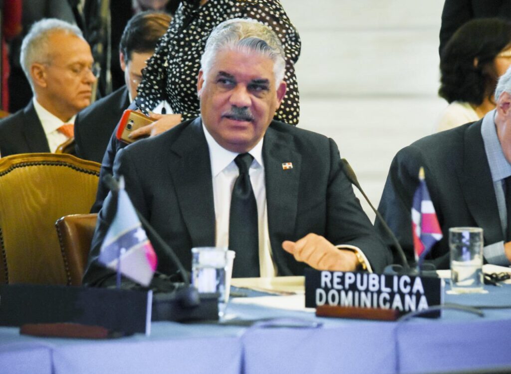 Canciller Miguel Vargas asistir谩 a reuni贸n en Comando Sur EE. UU.